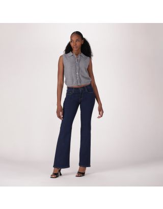 LEVIS CURVY FLARE A5587-0026 OUTSIDE THE SCREEN